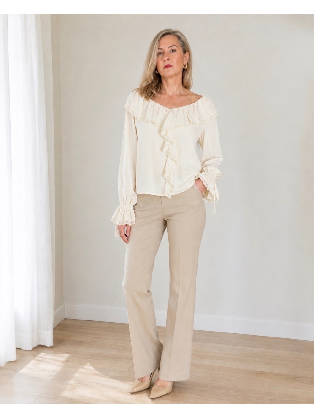 MUSE Republic Clothing Women’s Ivory Ruffle Blouse Viscose Blend Size M